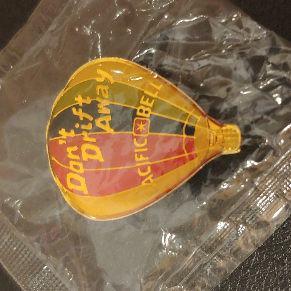 Vintage Pac Bell Air Balloon Pin